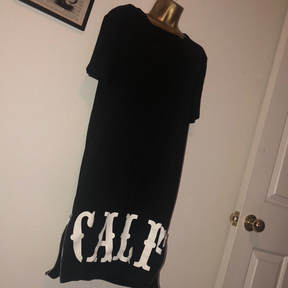H&M Coachella California zipper long tee
